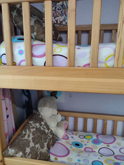 Двоповерхове  ліжко+дробина -комод з натурального дерева (Ясінь)+2м.