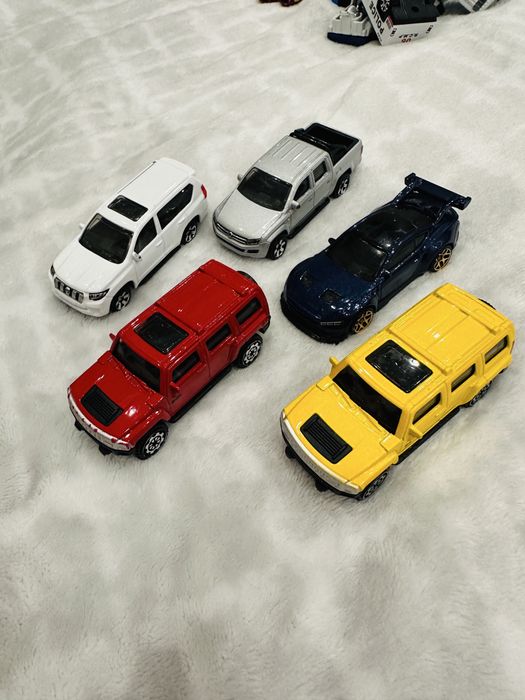 Набір металевих машинок