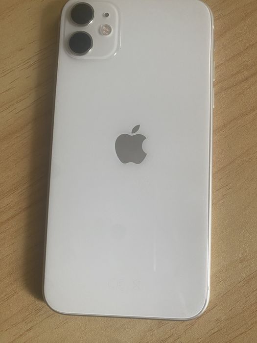 Продам Iphone 11 на 64 гб