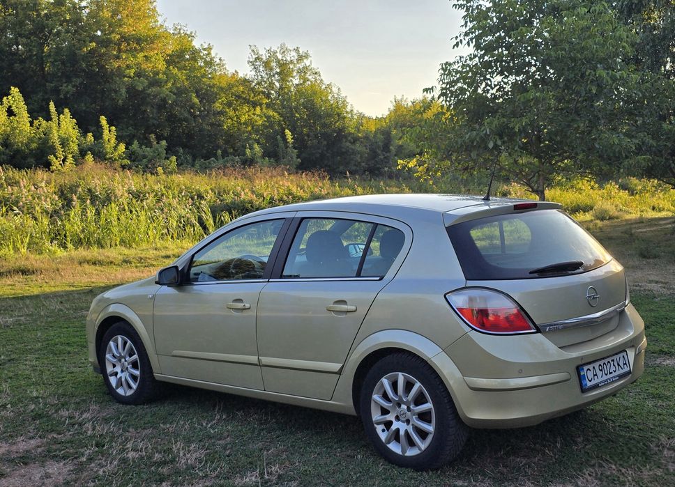Opel Astra H 2004