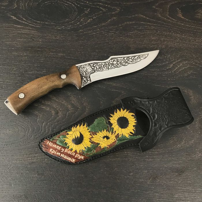 Ножны ручной работы с тиснением. На заказ.