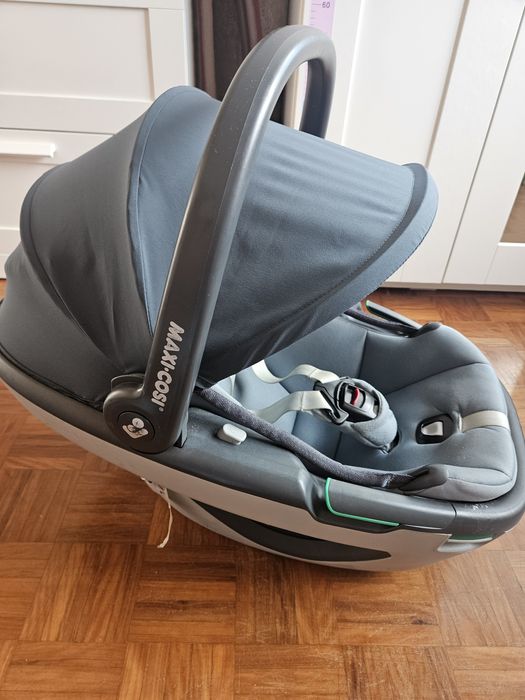 Maxi-Cosi Cadeira Auto Coral 360 i-Size - Essential Graphite