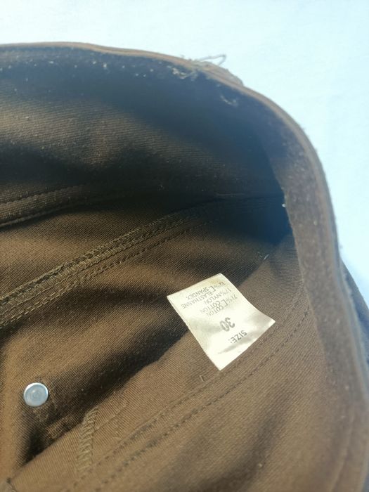 Brązowe spodnie materiałowe