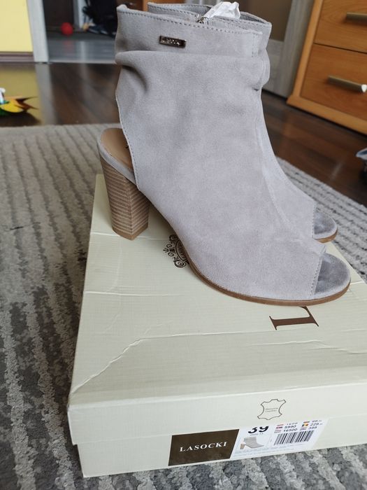 Buty damskie Lasocki rozmiar 39