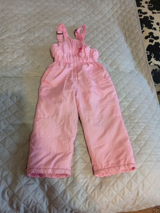 Зимний розовый комбинезон на рослую девочку 5-6 лет