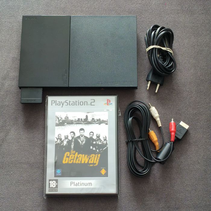 PlayStation 2 Slim PS2 SCPH 9004 + Gra