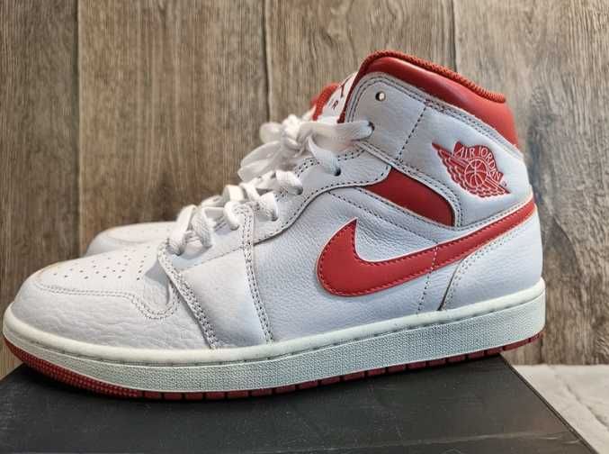 Buty Air Jordan 1 Mid SE, 43