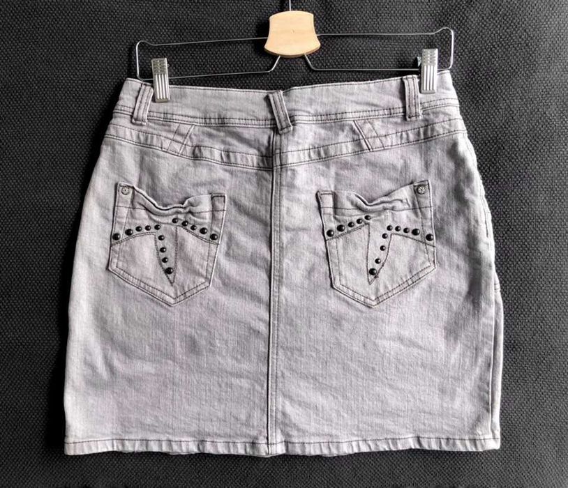 Jeansowa spódniczka mini trapez z kieszeniami C&A roz. S / M