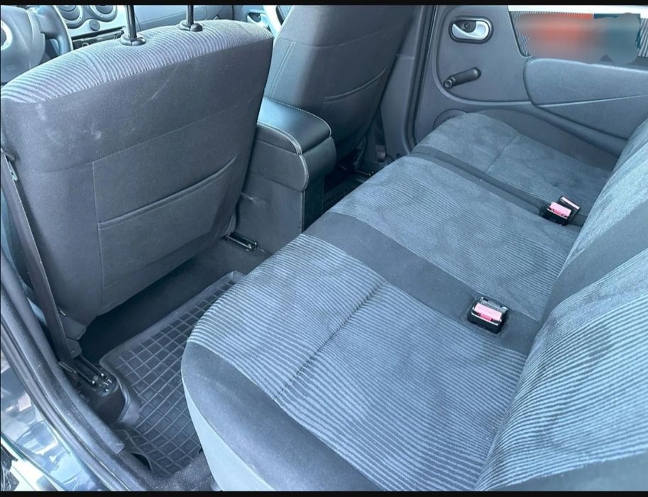 Аренда атомомобиля Рено Кенго  2