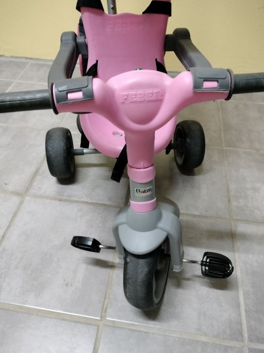 Dou triciclo crianca