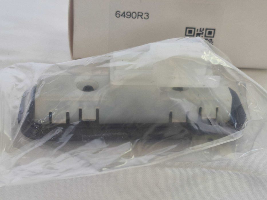 Кнопка відкривання багажника 6490R3 Citroen, Peugeot