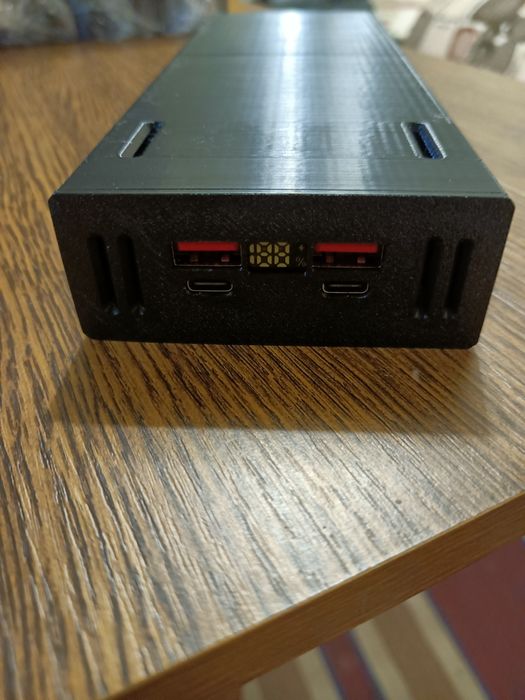 Корпус повербанка з платою 100 ват 21700