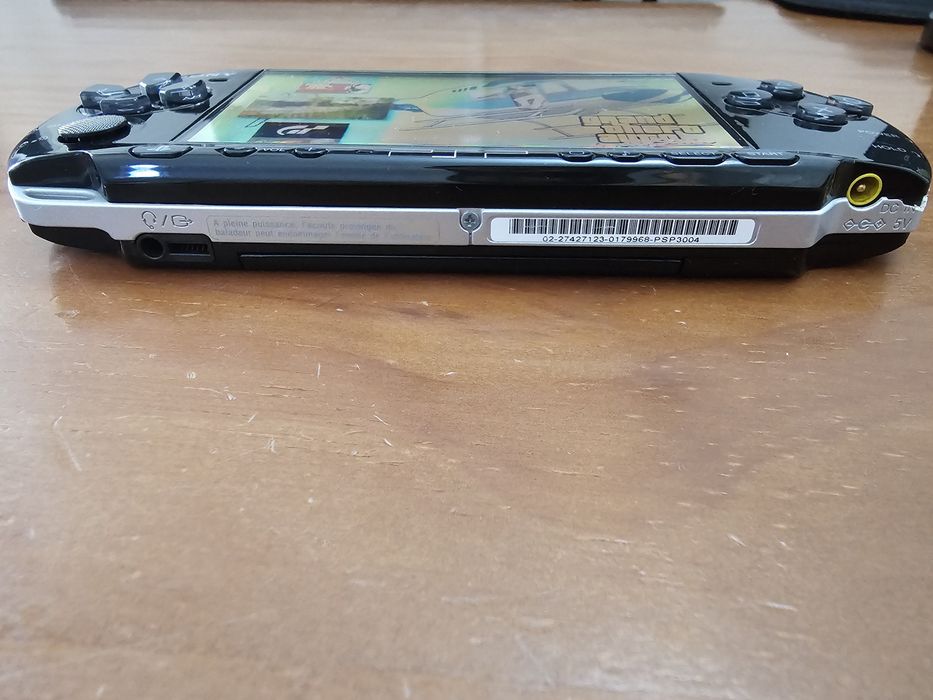 Sony PSP Slim 3004  64Gb 100 jogos