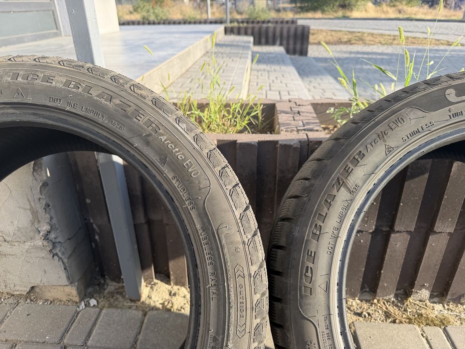 Шини зимові Sailun Ice Blazer Arctic EVO 255/45R19 104V XL