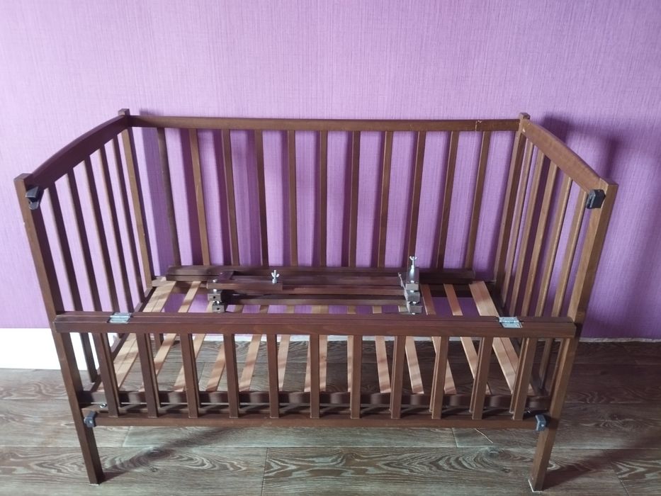 Продам детскую кроватку