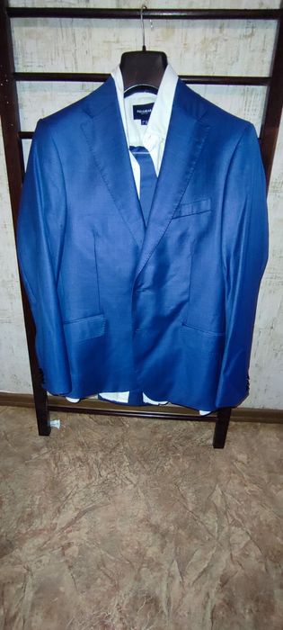 Продам костюм мужской