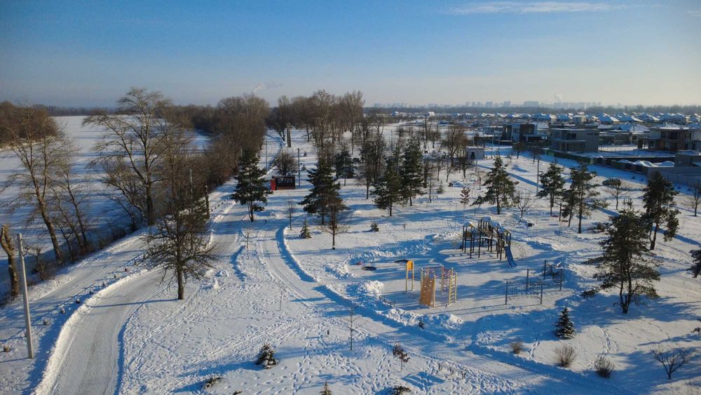 Ділянка в Міжріччя - котеджне містечко на березі Десни, 9 км від Києва