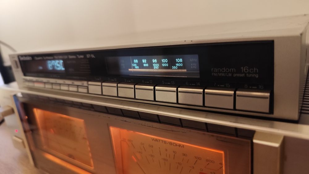 Tuner AM/FM Stereo Technics ST-5 (82-84)