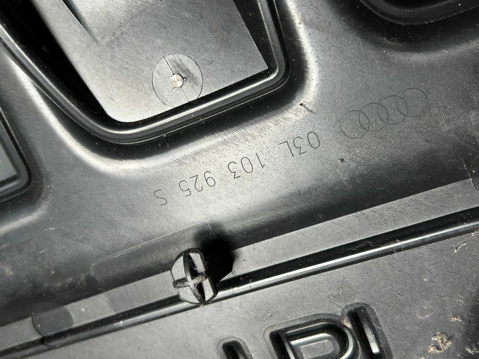 Osłona górna silnika AUDI Q3 I 2.0 TDI 03L103925S