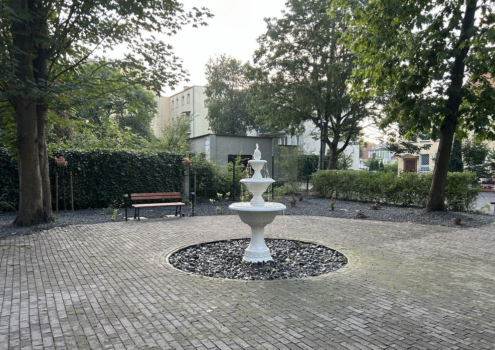 Zakładanie ogrodów, nawodnienie i pielgnacja