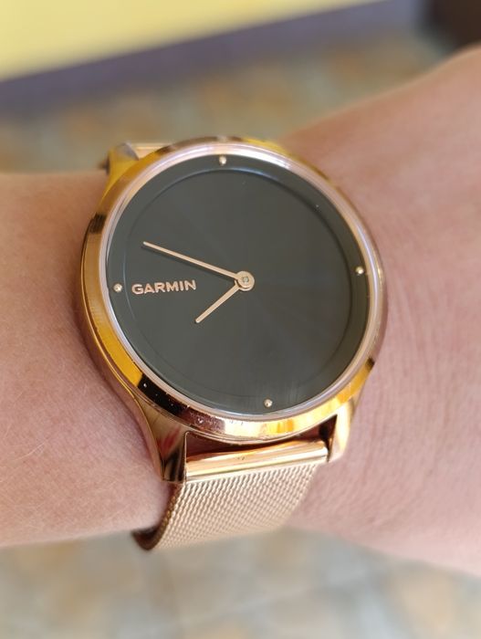 Garmin vivomove luxe gold