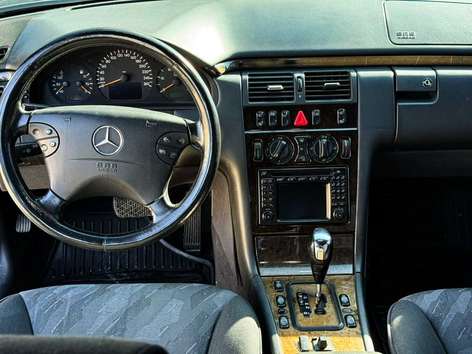 Mercedes Benz E-class W210 220CDI автомат