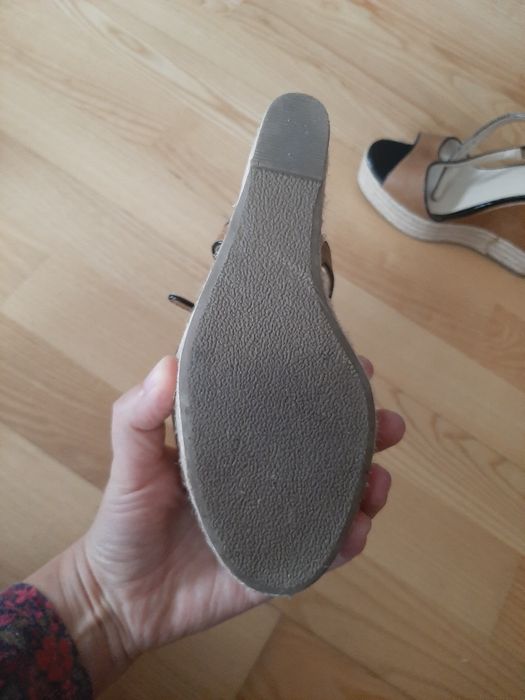 Sandały next koturna platforma