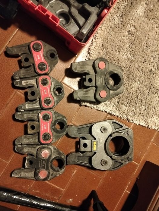 Vendo maquina de cravar Rothenberger