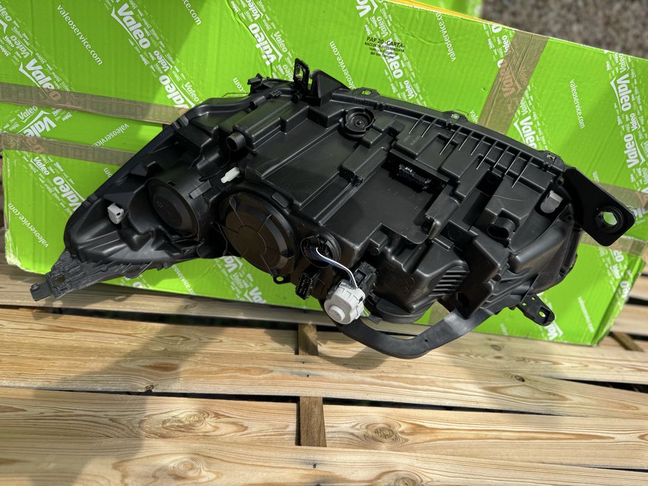 NOWY Reflektor Prawy Citroen C5 x7 BIXENON SKRETNY LED lampa prawa