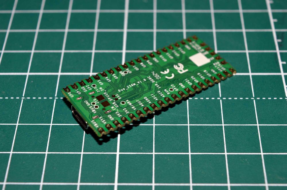 Одноплатний RISC V комп'ютер Milk V Duo 256M розмір Raspberry Pi Pico ...