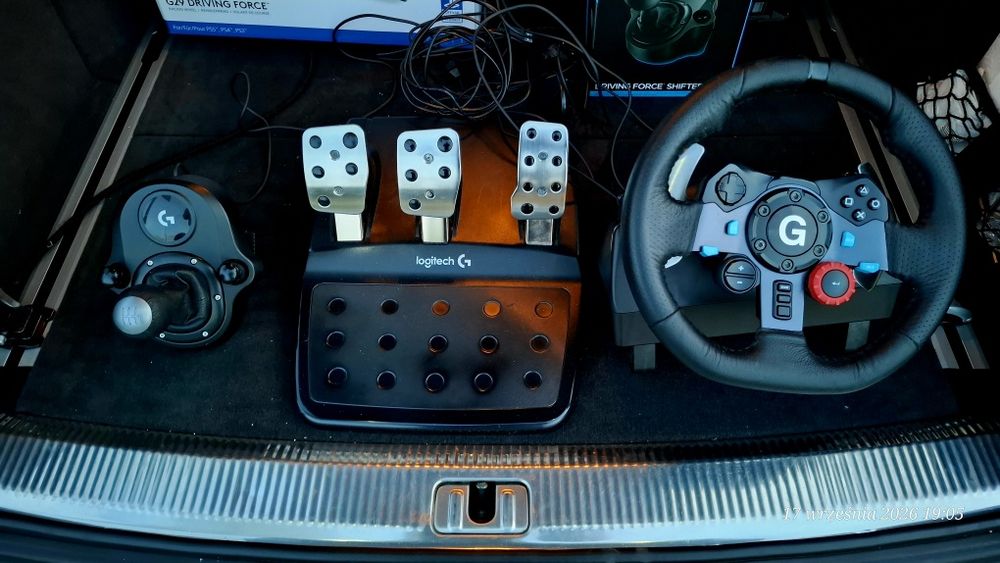 Kierownica Logitech G29 pedały shifter skrzynia biegów