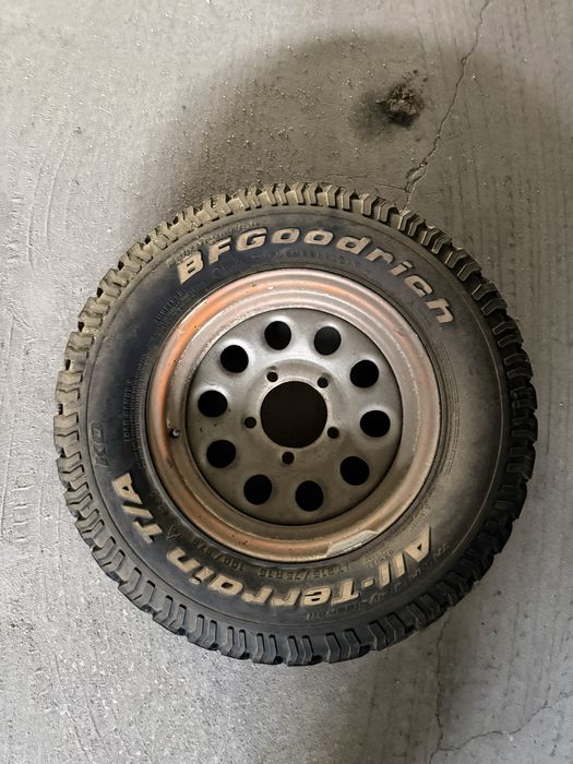 PNEUS + JANTES BF Goodrich LT 215/75 R15