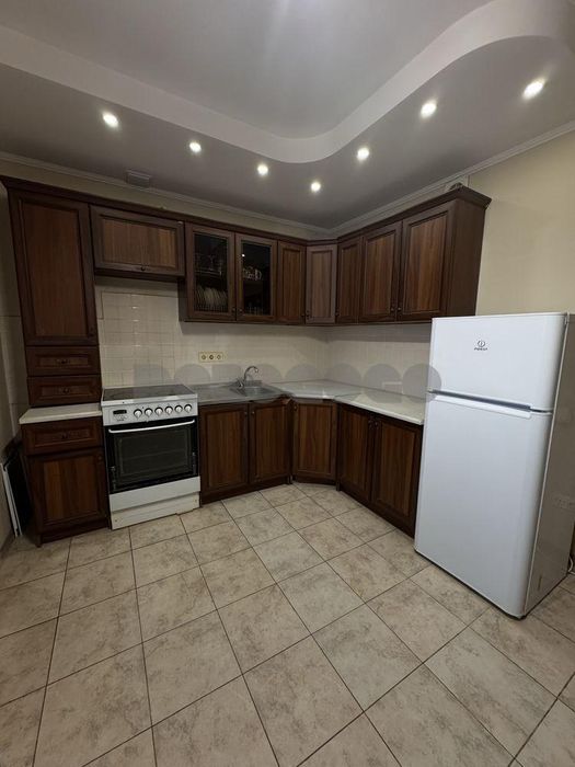 Продаж 1 к  з ремонтом !! м. Вишневе