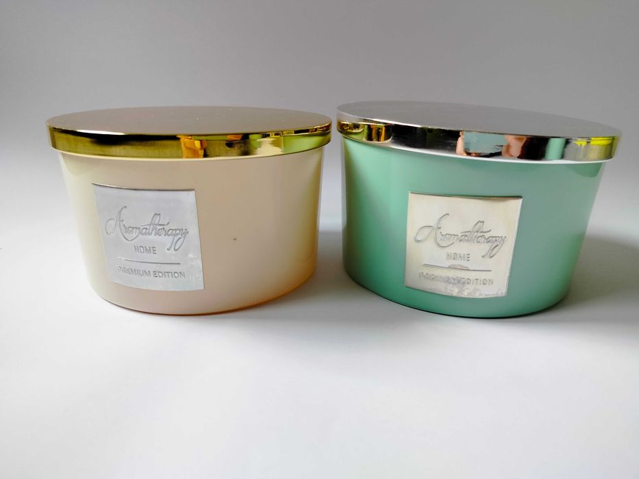 Dwa szklane pojemniki po świecach świeczkach Pepco