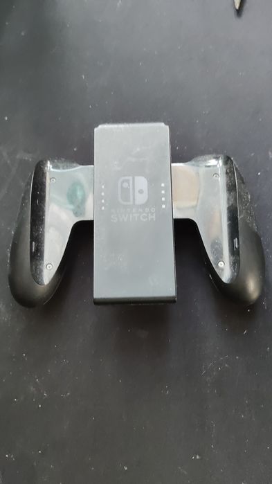 Konsola Nintendo Switch pełny komplet