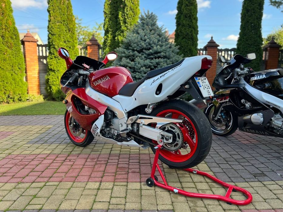 Yamaha yzf 1000r