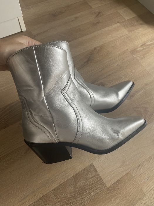 Bota prateada Zara N36