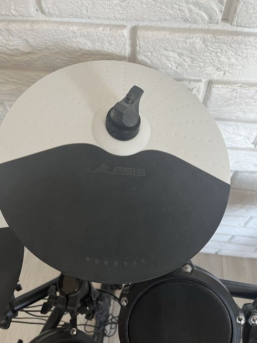 Perkusja elektryczna ALESIS DEBUT KIT