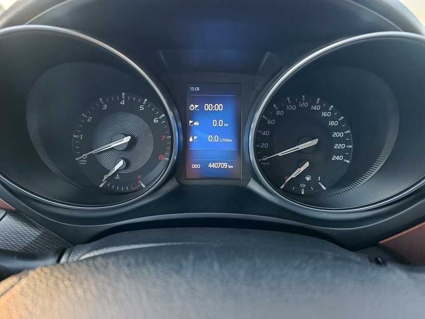 Toyota Avensis 1.8 automat LPG Salon Polska