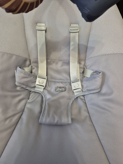 Заколисуючий центр Chicco Comfy Wave