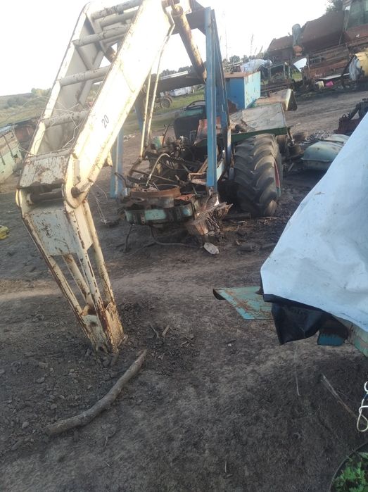 Кран на ХТЗ, т-150. Кранова установка. Підйомник