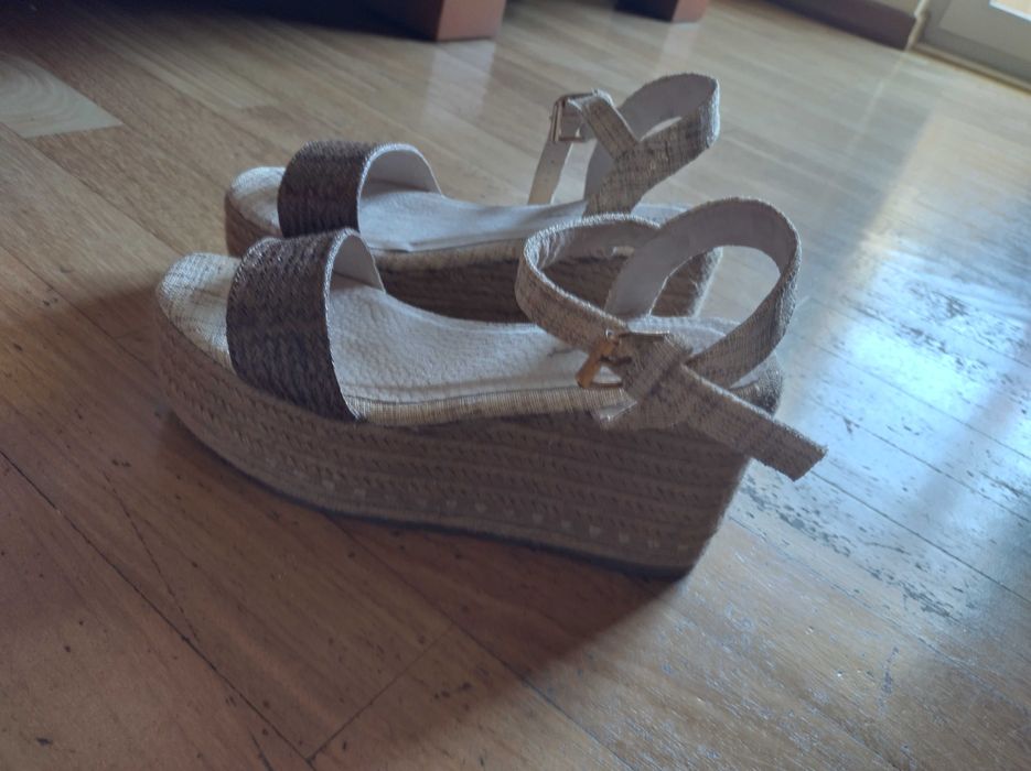 Sandálias de plataforma Charly Fox