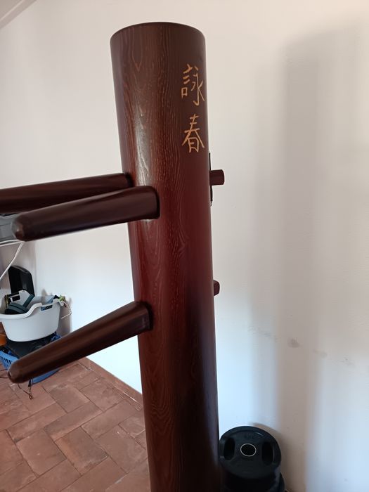 Wing chun boneco dummy