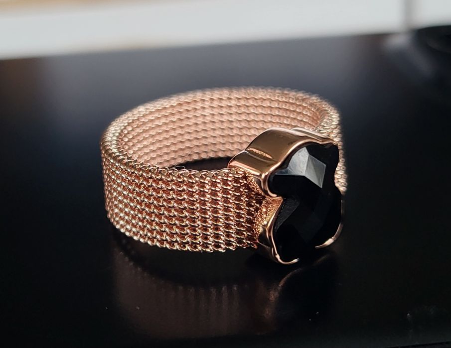 Pierścionek Tous z onyxem