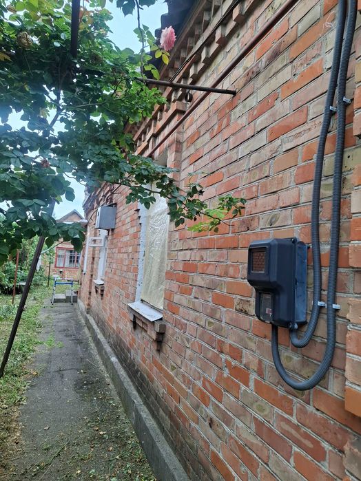 Продам пол дома район майдан Незалежності