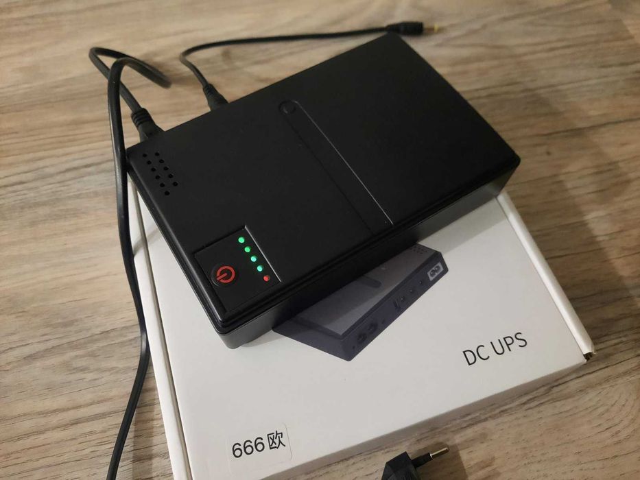 Безперебійник для роутера з акумуляторами(UPS, ДБЖ) DC UPS 1018P