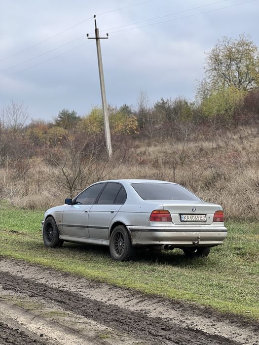 Продам BMW E39 2.0