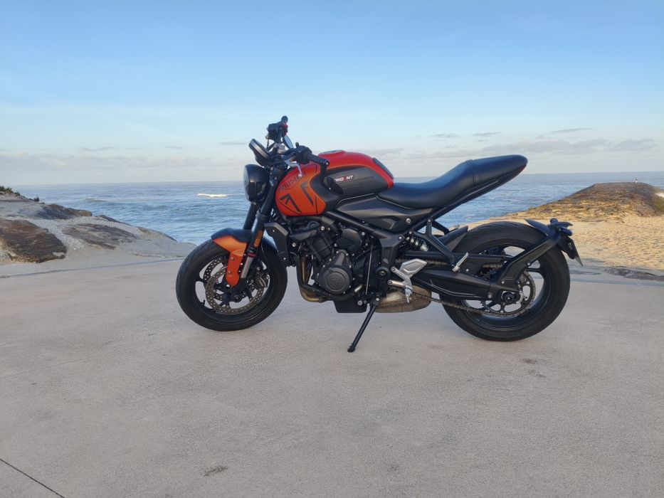 Triumph Trident 660