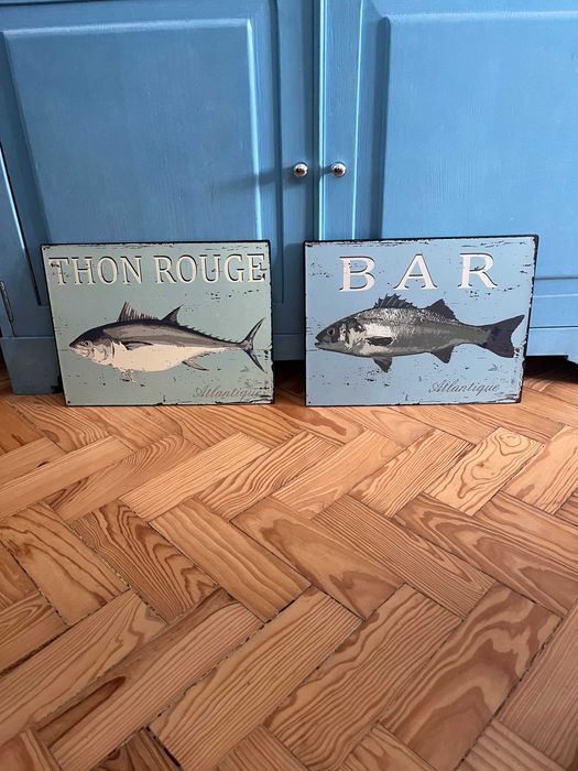 Placas de metal decorativas