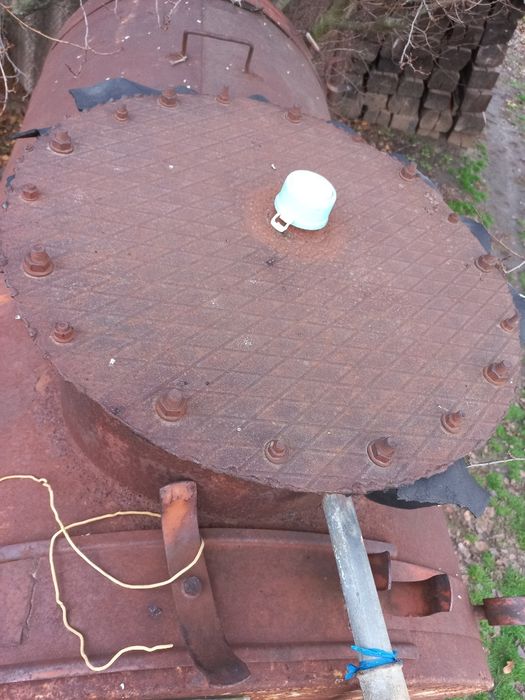 Продам бочку для  води   на шасі